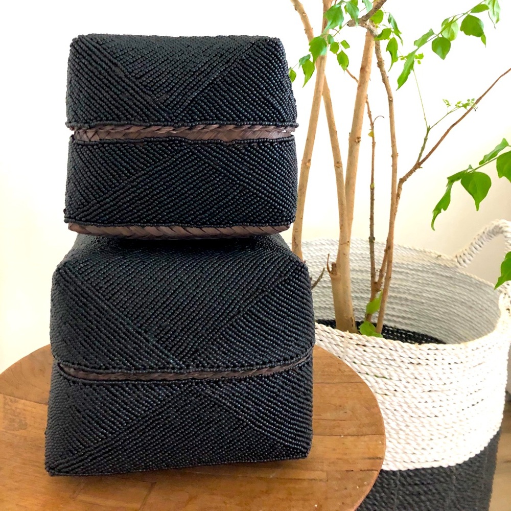 Beaded keepsake boxes